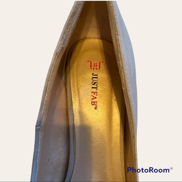 JUSTFAB Tan PUMPS with gold shiny toe SIZE 8.5 HEELS 4 inches - Picture 7 of 7